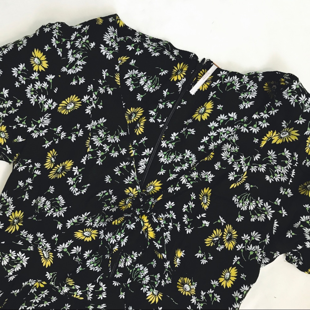 ⭐️Last 1⭐️ Free People Jinx Tie Romper - Picture 6 of 7